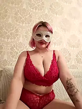 Snapshot of Twerkqueenn chatting on 11-30-25, 12:14 Twerkqueenn online show from 11-30-25, 12:14