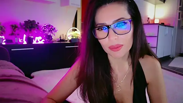 Snapshot of MissSmiley26 chatting on 04-23-26, 08:33 MissSmiley26 online show from 04-23-26, 08:33