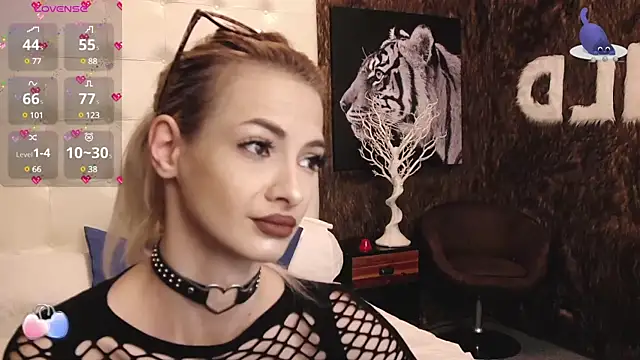 PinkySparks online show from 02-26-25, 08:22