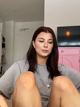 Mia-Minou online show from 02-05-26, 11:59