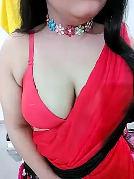 Snapshot of SHUBHI880 chatting on 02-12-25, 02:43 SHUBHI880 online show from 02-12-25, 02:43