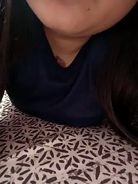 Snapshot of SHUBHI880 chatting on 10-02-25, 04:14 SHUBHI880 online show from 10-02-25, 04:14