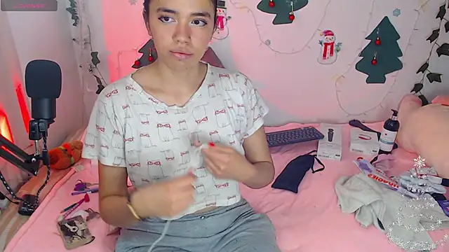 sophie north online show from 12-28-24, 03:26