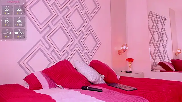 Snapshot of _CurlyGirl_ chatting on 02-05-25, 08:14 CurlyGirl online show from 02-05-25, 08:14