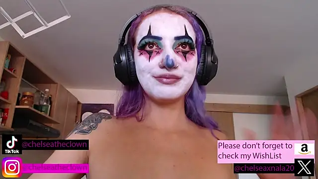 Eloise-brown online show from 10-27-25, 08:35