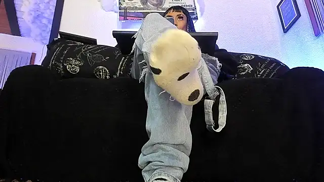Snapshot of vivi-honey chatting on 12-21-24, 03:58 vivi-honey online show from 12-21-24, 03:58