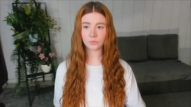 Freckle Diyana online show from 02-27-25, 10:31