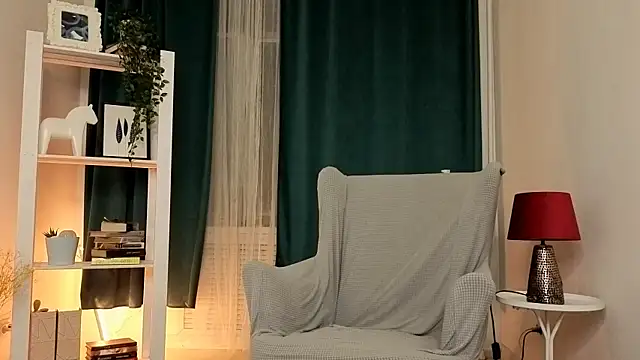 Snapshot of Freckle_Diyana chatting on 06-10-26, 09:25 Freckle Diyana online show from 06-10-26, 09:25