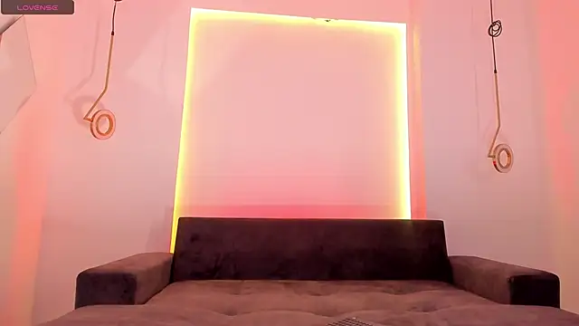 tinymoon- online show from 12-23-24, 02:17