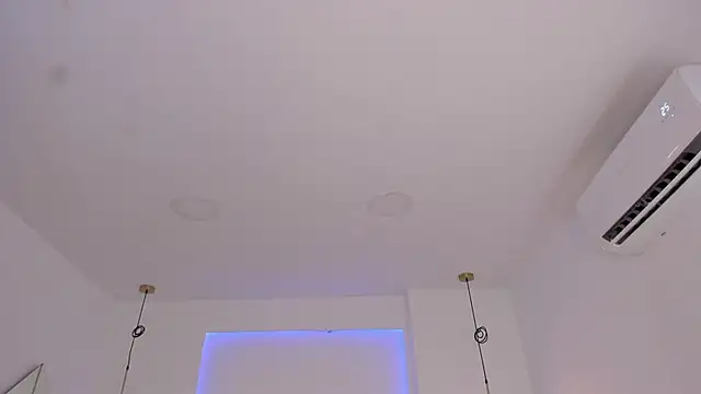 tinymoon- online show from 02-04-25, 10:32