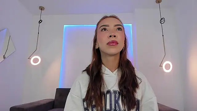 tinymoon- online show from 02-11-25, 10:48