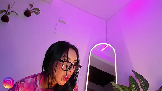tinymoon- online show from 03-11-25, 03:05