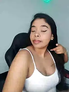 Snapshot of Fanny_Klean chatting on 12-26-24, 05:47 Fanny Klean online show from 12-26-24, 05:47