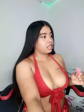 Snapshot of Fanny_Klean chatting on 01-24-25, 05:10 Fanny Klean online show from 01-24-25, 05:10