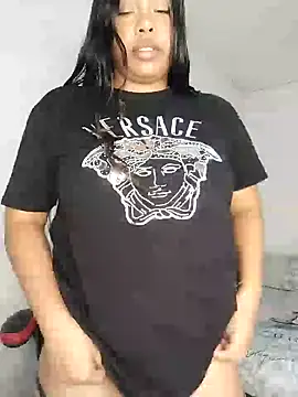 Snapshot of Fanny_Klean chatting on 03-21-25, 05:11 Fanny Klean online show from 03-21-25, 05:11