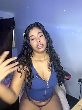 Snapshot of Fanny_Klean chatting on 10-10-25, 06:01 Fanny Klean online show from 10-10-25, 06:01