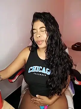 Snapshot of Fanny_Klean chatting on 10-27-25, 05:00 Fanny Klean online show from 10-27-25, 05:00