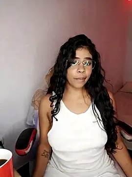 Snapshot of Fanny_Klean chatting on 10-29-25, 04:59 Fanny Klean online show from 10-29-25, 04:59