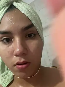 Snapshot of AnnaRosse1 chatting on 03-07-25, 05:49 AnnaRosse1 online show from 03-07-25, 05:49