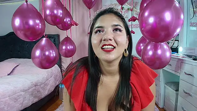 Snapshot of AnnaRosse1 chatting on 09-18-25, 08:44 AnnaRosse1 online show from 09-18-25, 08:44