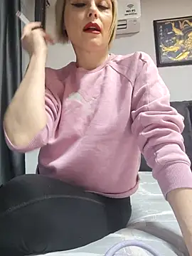 Snapshot of MySweetcum69 chatting on 02-12-26, 03:29 MySweetcum69 online show from 02-12-26, 03:29