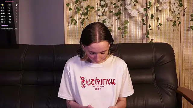 LimaLexxx online show from 10-16-25, 05:14