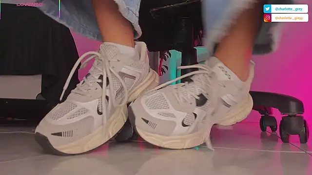 charlotte  grey online show from 10-19-25, 11:55