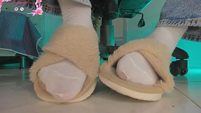 charlotte  grey online show from 02-07-26, 08:12