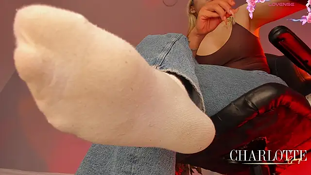 charlotte  grey online show from 05-04-26, 08:49