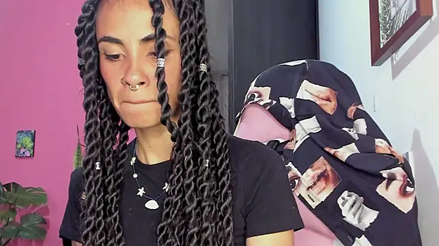 Juanadearco5 online show from 01-04-25, 10:34