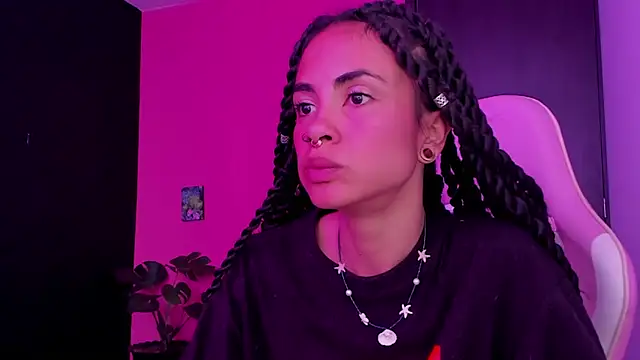 Juanadearco5 online show from 01-08-25, 04:00