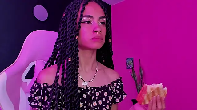 Juanadearco5 online show from 01-17-25, 03:53