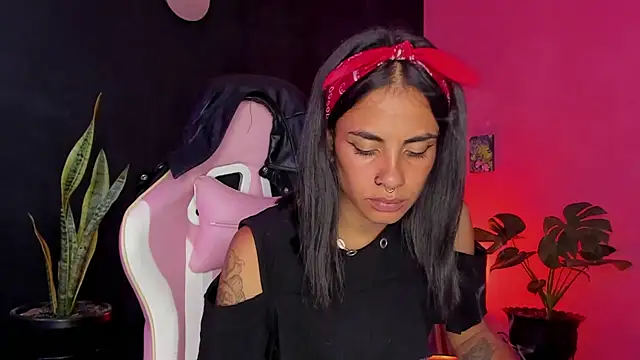 Juanadearco5 online show from 02-04-25, 09:10