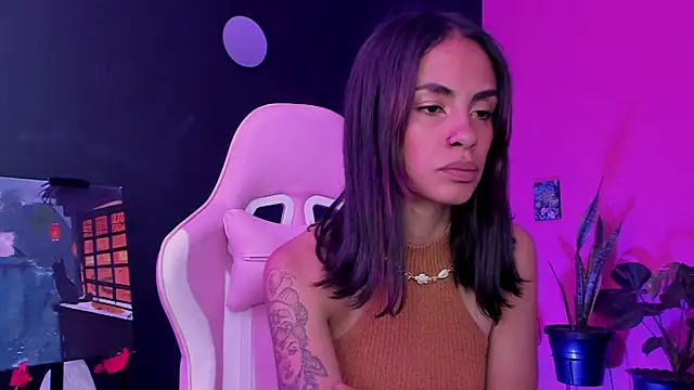 Juanadearco5 online show from 02-19-25, 01:28