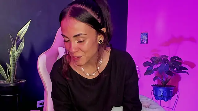 Juanadearco5 online show from 02-28-25, 11:58