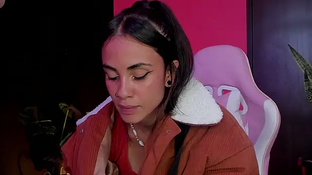 Juanadearco5 online show from 03-15-25, 06:43