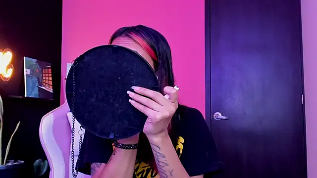 Juanadearco5 online show from 09-18-25, 02:52