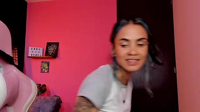 Juanadearco5 online show from 09-28-25, 10:04