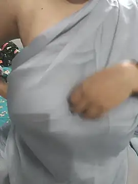 Snapshot of hot_bhabi_kolkata chatting on 02-17-25, 06:15 hot bhabi kolkata online show from 02-17-25, 06:15