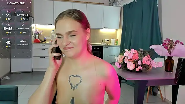 CarolineLovers online show from 12-05-24, 08:55