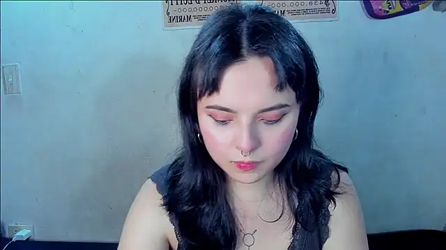 Snapshot of elizabethtaylorxxx chatting on 10-26-25, 12:38 elizabethtaylorxxx online show from 10-26-25, 12:38