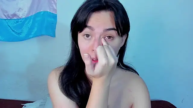 Snapshot of elizabethtaylorxxx chatting on 04-19-26, 12:37 elizabethtaylorxxx online show from 04-19-26, 12:37