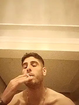 arenn1997 online show from 11-12-25, 12:22