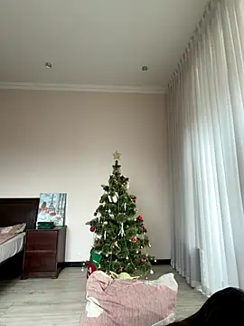 Hott Lolla online show from 12-23-25, 08:34