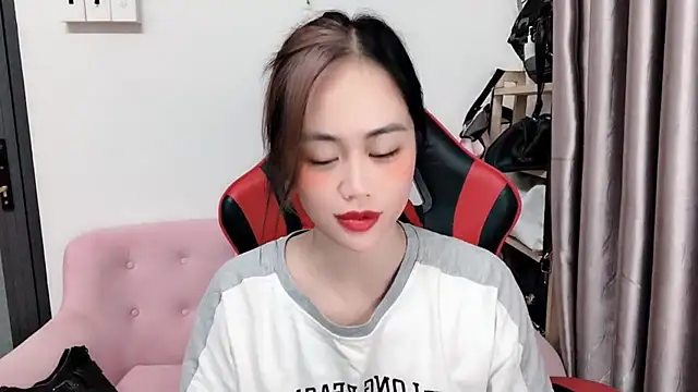 witch-39 online show from 12-19-25, 04:58