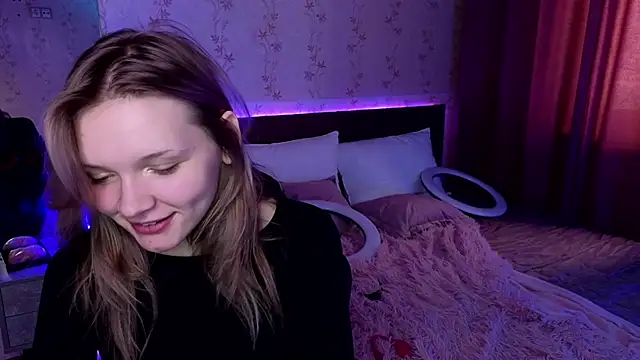 LitaBrom online show from 12-18-24, 04:31