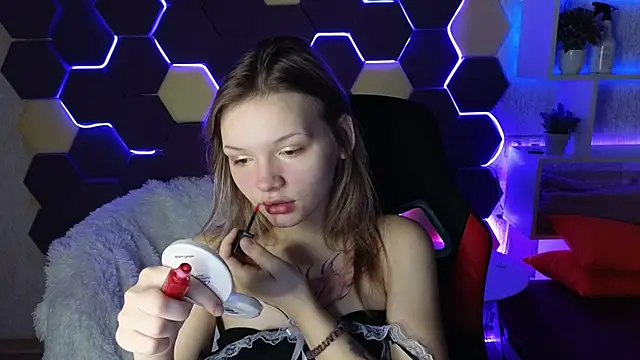 LitaBrom online show from 12-19-24, 01:07