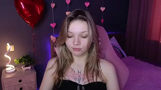 LitaBrom online show from 02-18-25, 04:37