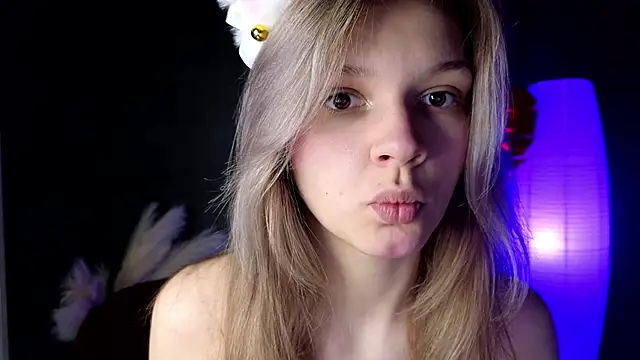 LitaBrom online show from 03-05-25, 01:10