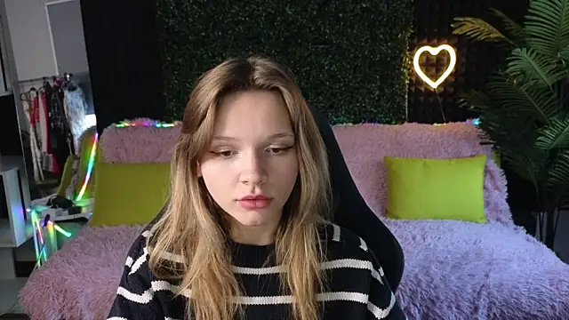 LitaBrom online show from 10-01-25, 01:33